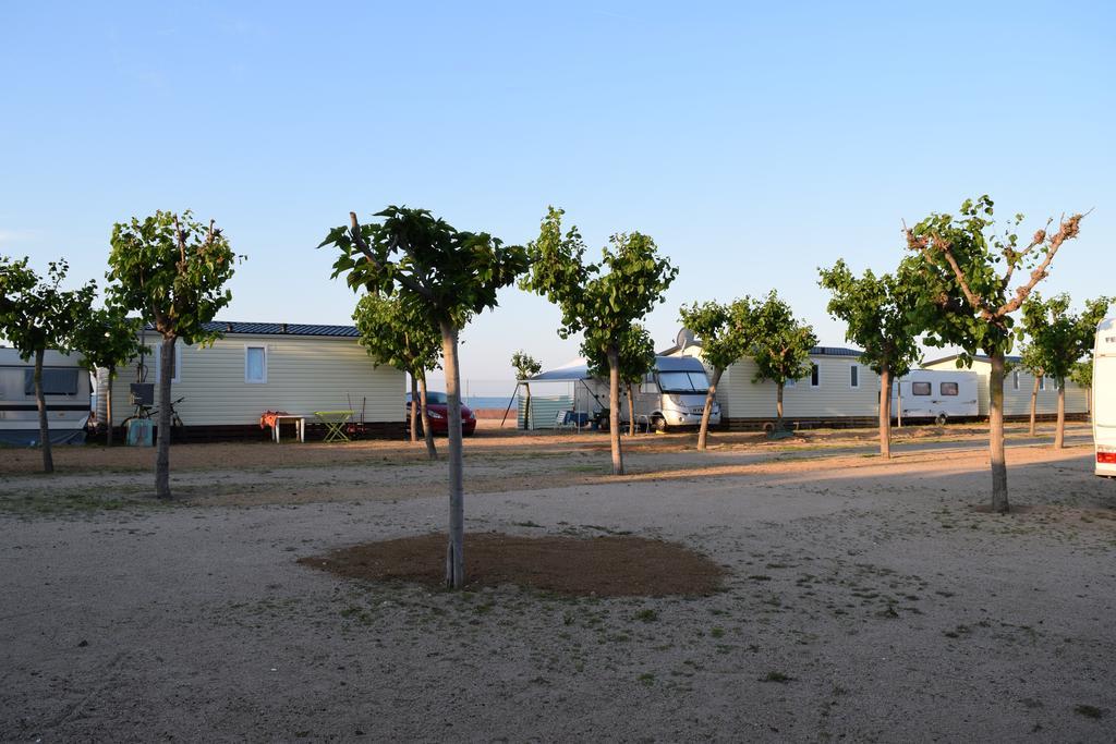 Camping El Pinar Platja サンタ・スサナ エクステリア 写真